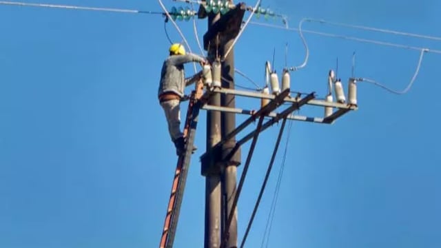 Amplían líneas rurales de Energía de Misiones en Pozo Azul y Santo Pipó.