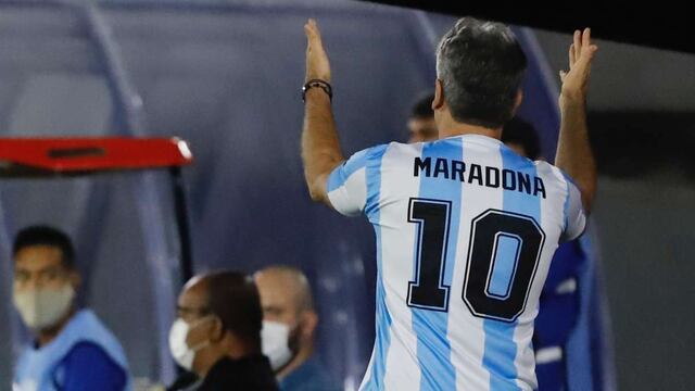 Renato Gaucho, DT del Gremio, y su sorprendente homenaje a Maradona en Copa Libertadores.