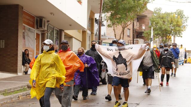 Agrupación "Peregrinos por Brochero" llegando a Villa Carlos Paz.