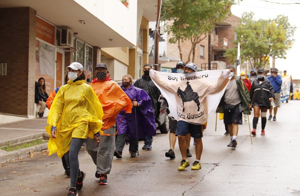En imágenes: así fue recibida la “Peregrinación Brocheriana” en Carlos Paz