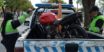 Retuvieron una moto