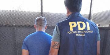 El asaltante, con pedido de captura nacional, fue identificado como Emiliano Varaz Romero de 33 años.