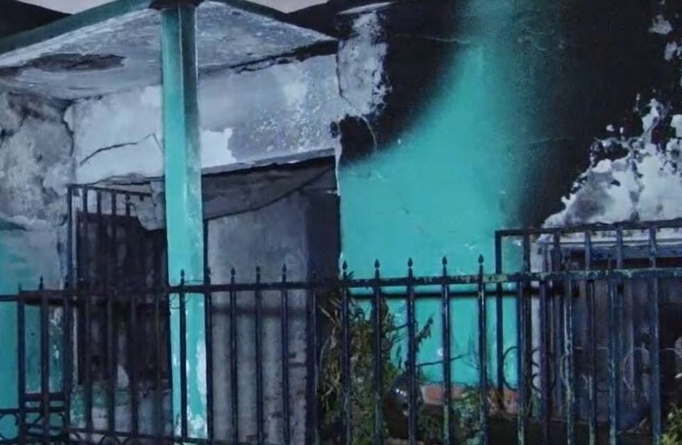 Posadas: una familia quedó con lo puesto tras el incendio de su vivienda