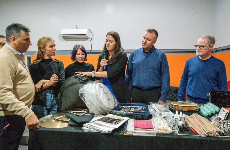 Profesores de la Universidad del Norte de Florida  entregaron instrumentos por $10.000.000