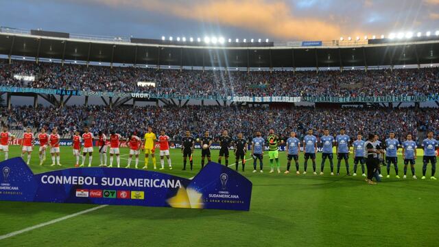 El público colmó el Kempes para el debut de Belgrano en Copa Sudamericana (José Gabriel Hernández / La Voz).