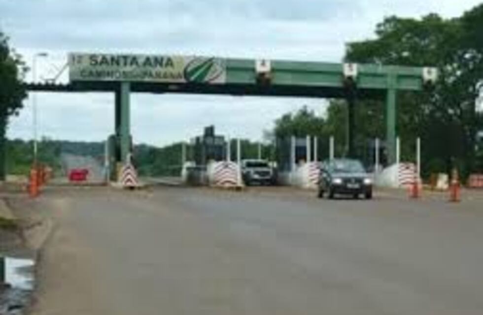 Las barreras del peaje de Santa Ana permanecerán levantadas por caso de covid
