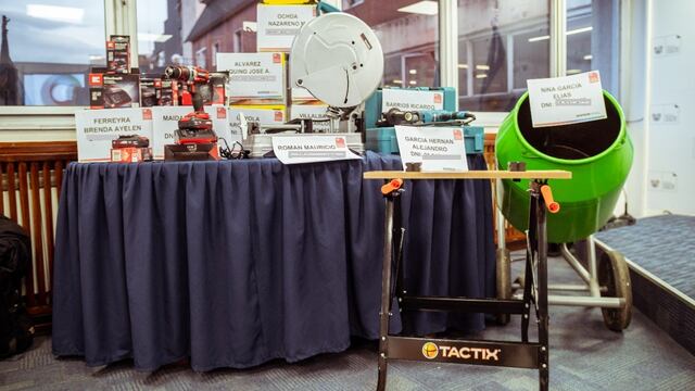 Melella y Zabaleta entregaron herramientas a trabajadores de la economía popular de la provincia