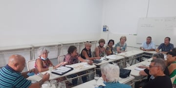 primera reunión con el Consejo Municipal del Adulto Mayor y representantes de los diferentes Centros de Jubilados