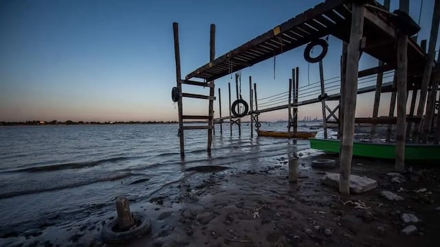 El río Paraná alcanzó una altura de -0,39 metros este domingo frente a la ciudad.