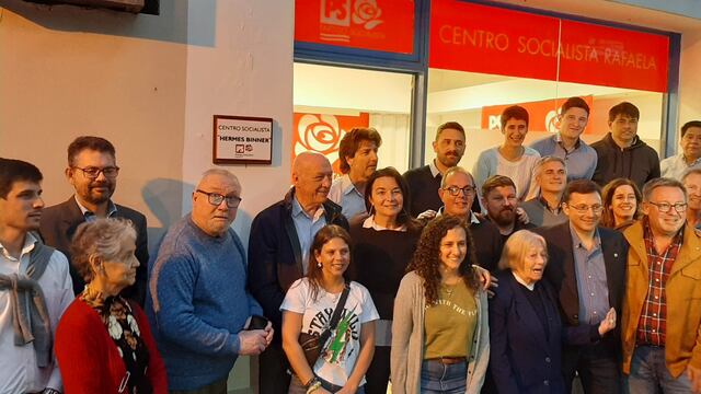 Descubrieron una placa con el nombre de "Hermes Binner" en el Centro Socialista de Rafaela