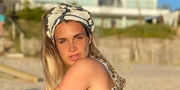 Camila Homs despierta suspiros desde Ibiza.