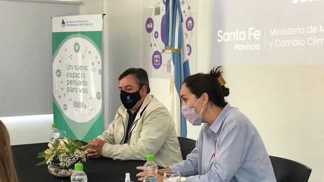 Se reunió con autoridades comunales de algunas localidades de los departamento de San Jerónimo y San  Lorenzo, en el marco del desarrollo y fortalecimiento de proyectos ambientales. (Gobierno de Santa Fe)