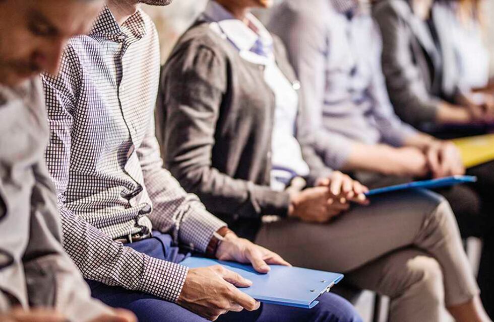 Los argentinos ya no piensan en la inflación: ahora tienen miedo al desempleo, según una encuesta