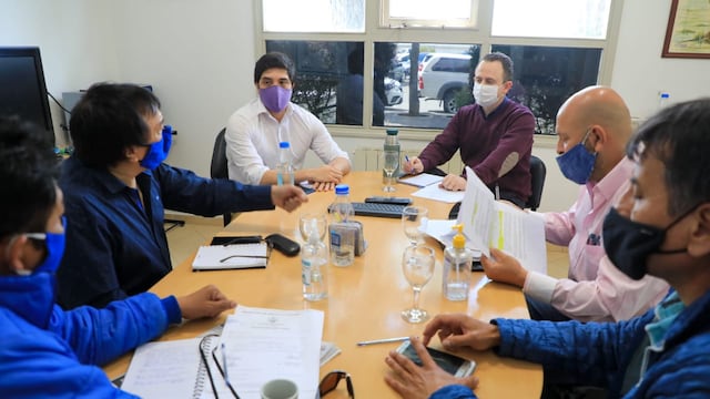 Primera reunión de diálogo salarial entre la Asociación Trabajadores del Estado y funcionarios municipales.