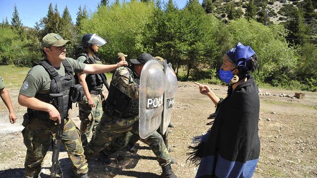 Suspendieron la entrega de tierras a la comunidad mapuche Millalonco Ranquehue.