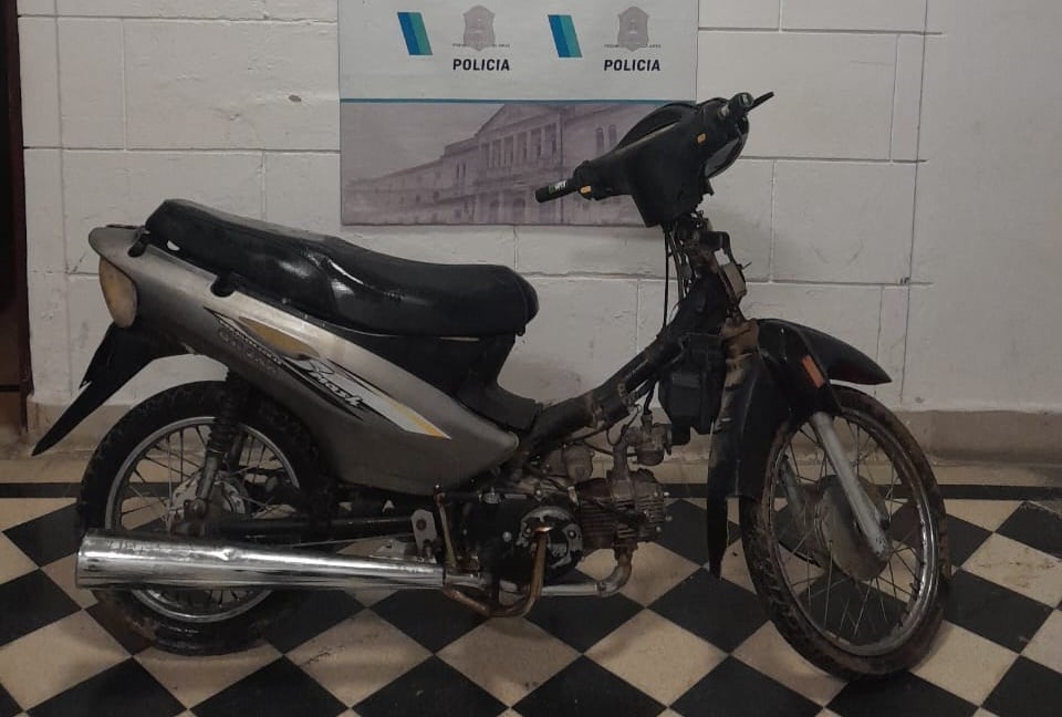 Recuperan dos motocicletas robadas en distintos operativos en Tres Arroyos