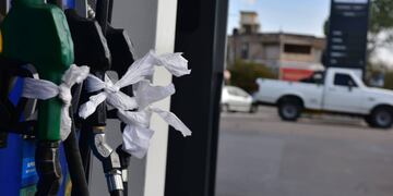 Este sábado continuaba el faltante de combustible en varias estaciones de servicios de Córdoba. (José Hernández / La Voz)