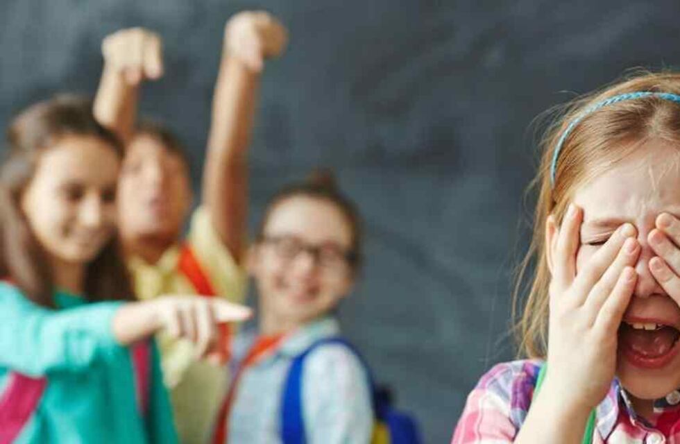 Psicóloga maipucina detalla los signos de alerta de los niños y adolescentes que sufren bullying en sus escuelas