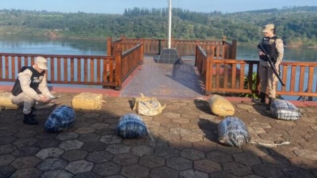 Eldorado: Prefectura Naval incautó marihuana que estaba siendo transportada en una embarcación.