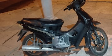 Una de las dos motos secuestradas