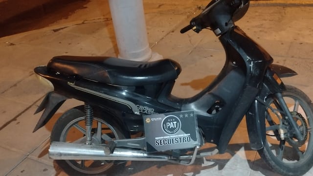 Una de las dos motos secuestradas