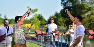 "Decirte adiós" es una cumbia, que grabó  junto a la banda XXI (Facebook)