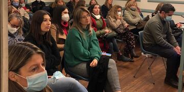 Exitosa charla sobre decoración sustentable en la Sociedad Francesa.