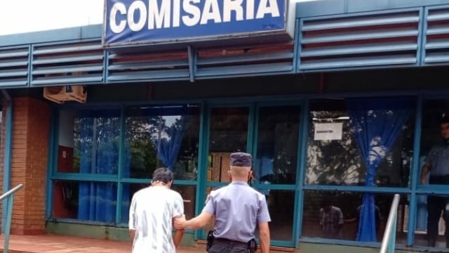 Aristóbulo: robó un celular a punta de cuchillo y lo detuvieron