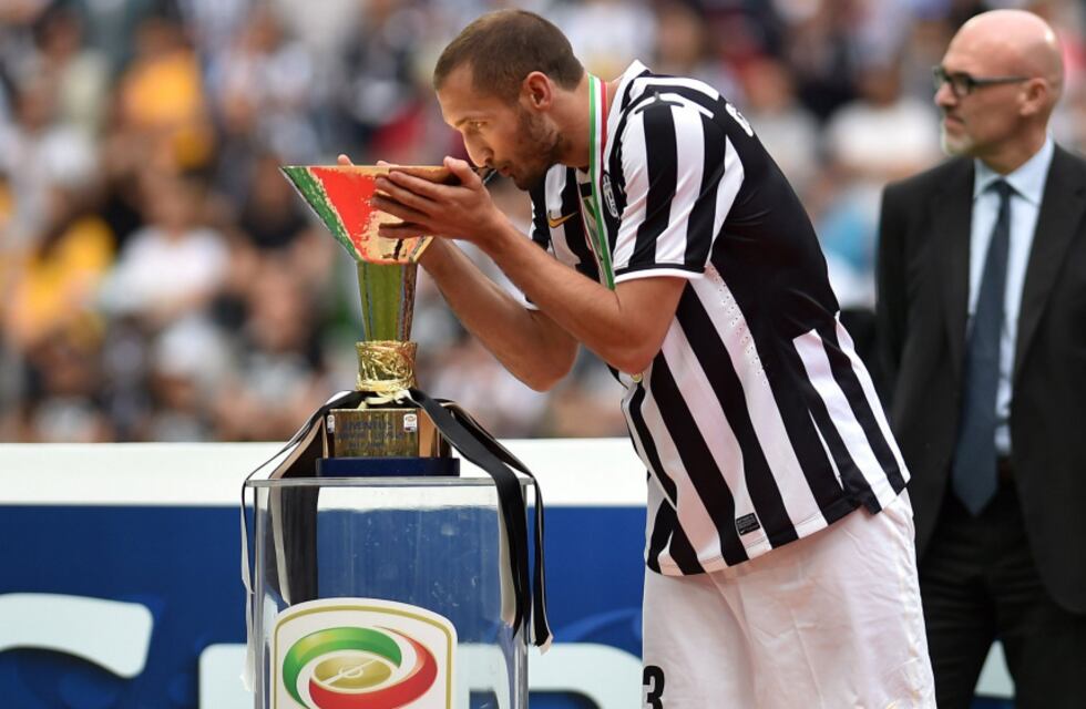 Es uno de los defensores más destacados del mundo y se describió como “más feo que el hambre”