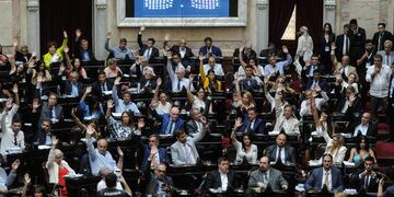 El paquete de alivio fiscal fue enviado al Congreso. Foto Federico Lopez Claro