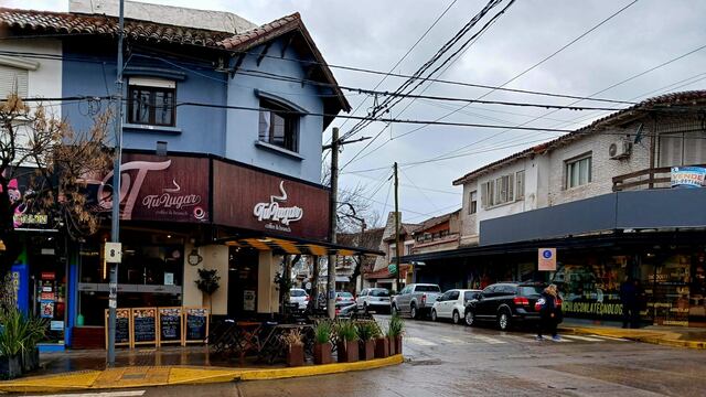 Robaron una cafetería en La Falda y escaparon con $300.000