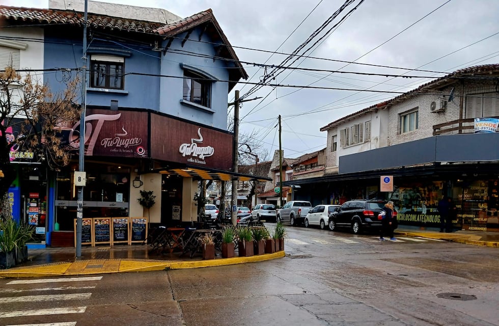 Robaron una cafetería en La Falda y escaparon con $300.000