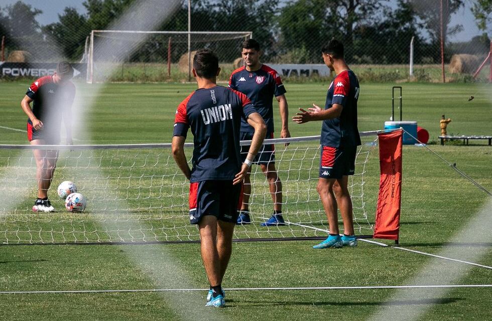 Unión jugará un cuadrangular en Uruguay y ya le apunta a la Copa Sudamericana