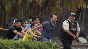 El país ha registrado una secuencia de ataques violentos desde que el gobierno decretara el estado de excepción el lunes 8 de enero, tras la fuga de un peligroso cabecilla de una banda criminal.