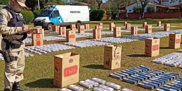 Nuevo golpe al contrabando ilegal de cigarrillos en Puerto Iguazú.
