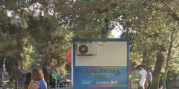 Unidad Sanitaria Móvil en Villa Carlos Paz. (Foto: VíaCarlosPaz).