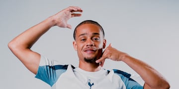 Xavi Simons, la promesa que tuvo en puja a los clubes de Londres.