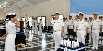 Ceremonia de Despedida a suboficiales que pasaron a situación de retiro. Foto: Gaceta Marinera.