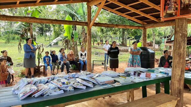 El merendero “Somos Felices” recibió kits de útiles escolares en Puerto Iguazú.