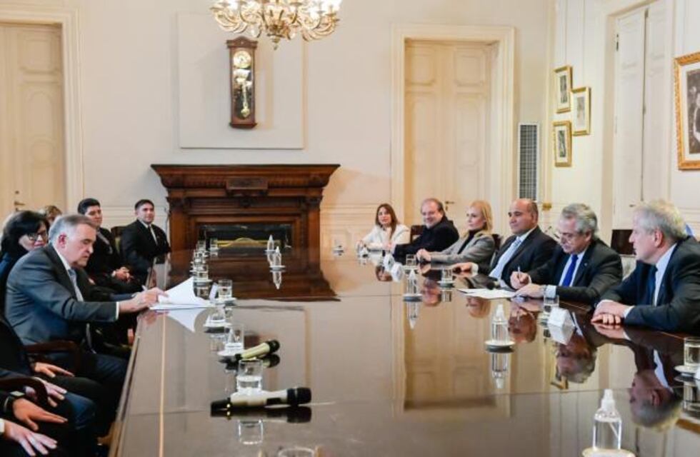 Tucumán es la primera provincia en firmar el convenio para extender una hora las clases en primarias públicas