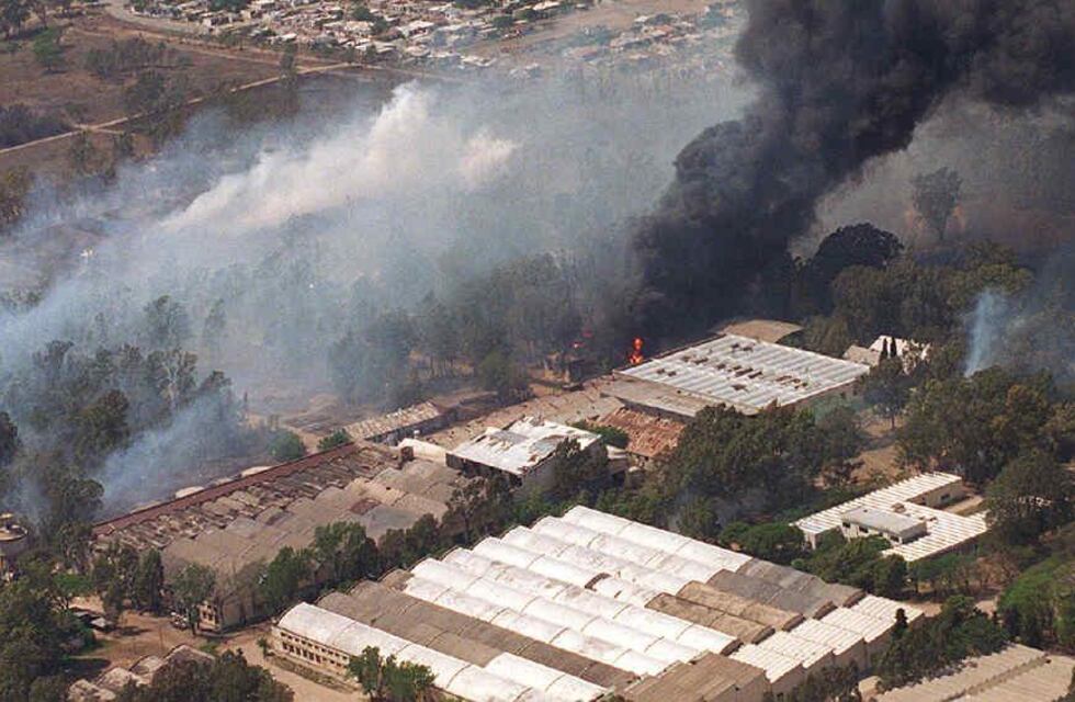 Acampan en Río Tercero en reclamo de las indemnizaciones por la voladura de la Fábrica