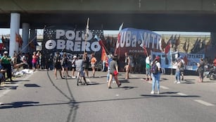 El extremo sur de bulevar Oroño se convierte de nuevo en escenario de una manifestación.