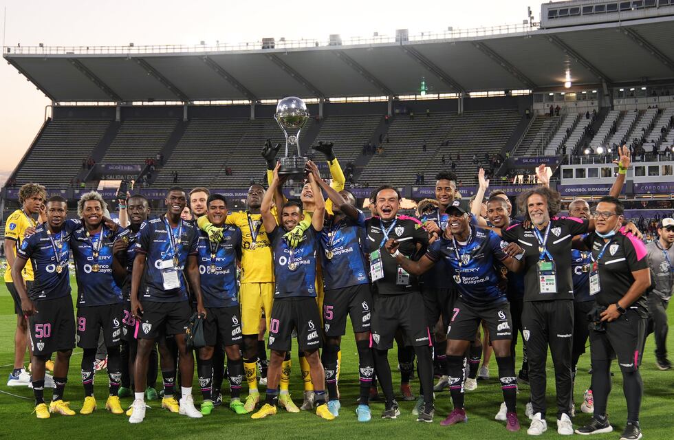 El saludo picante de Talleres, de “campeón a campeón”, para Independiente del Valle