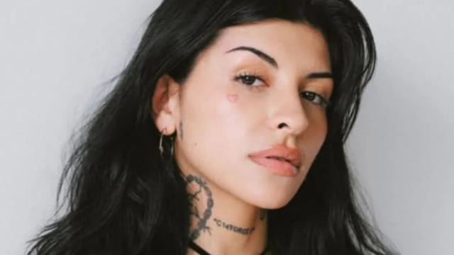 Cazzu confesó en qué gastó su primer sueldo como cantante.