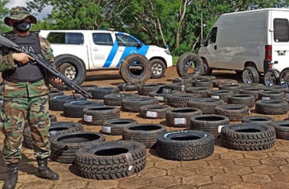 Secuestran contrabando de neumáticos en Puerto Iguazú