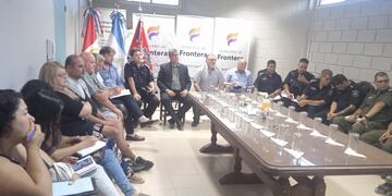 Reunión por seguridad en Frontera