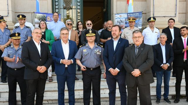 Festejos por los 131 años de la Unidad Regional V de Policía