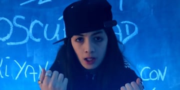 La adolescente rosarina estrenó "Fantasmas de la oscuridad" hace menos de un mes.