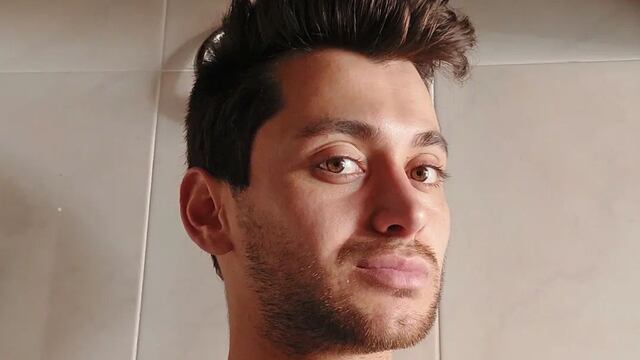 El tiktoker que se viralizó con su contenido  de bajo presupuesto.