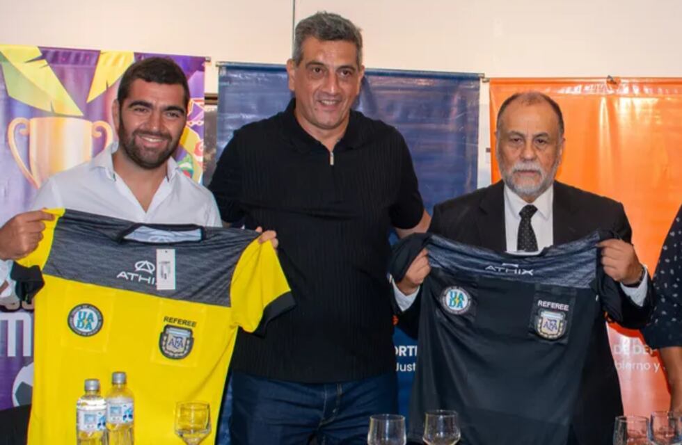 Sergio Pezzotta presentó en Jujuy la Escuela Provincial de Árbitros de Fútbol